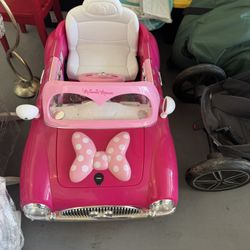 Mini Mouse Car