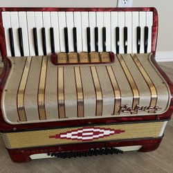 Hohner Concerto III Accordion