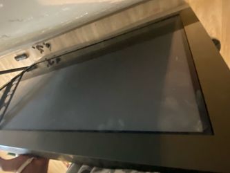 55” VIZIO 2006 MODEL W/ MOUNT