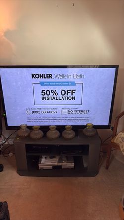 Large Flat Screen Samsung TV