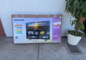 43” Samsung smart 4k led Uhd tv