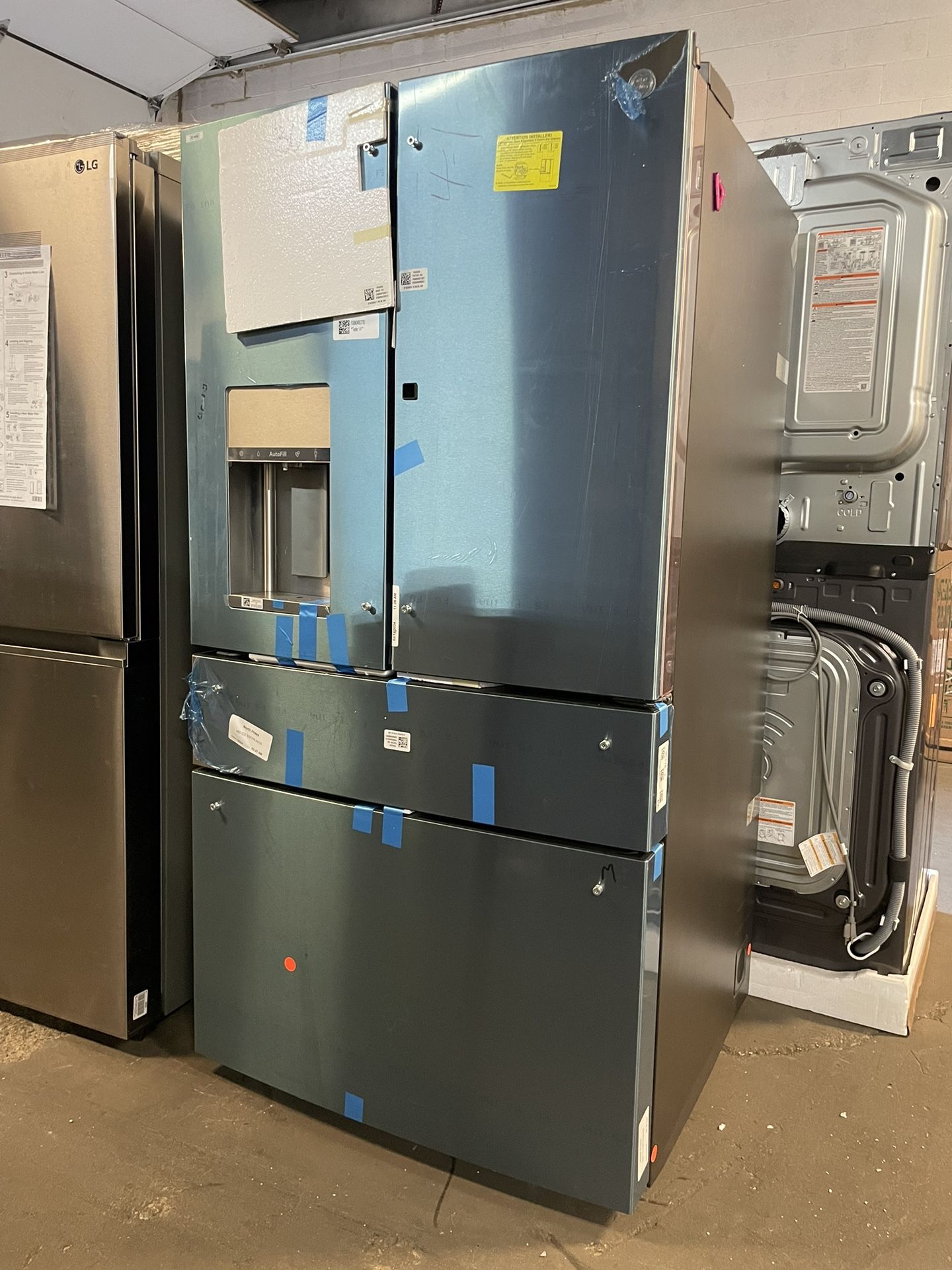 ❄️ NEW GE Profile 27.9 Cu.Ft 4-Door French Door Smart Refrigerator Door-In-Door STAINLESS PVD28BYNFS