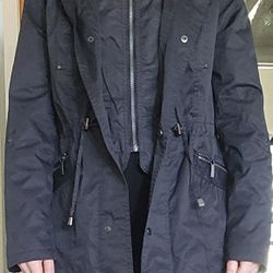 
Women's Hooded Waterproof Jacket