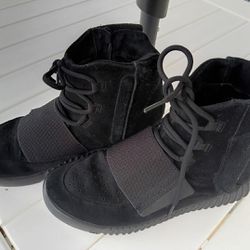 Adidas Yeezy Boost 750  Triple Black