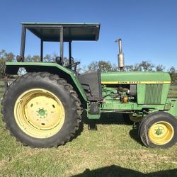John Deere 3130