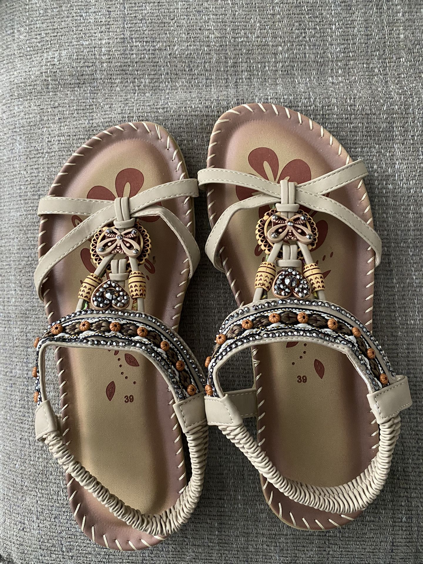 Beautiful BoHo style sandals New!