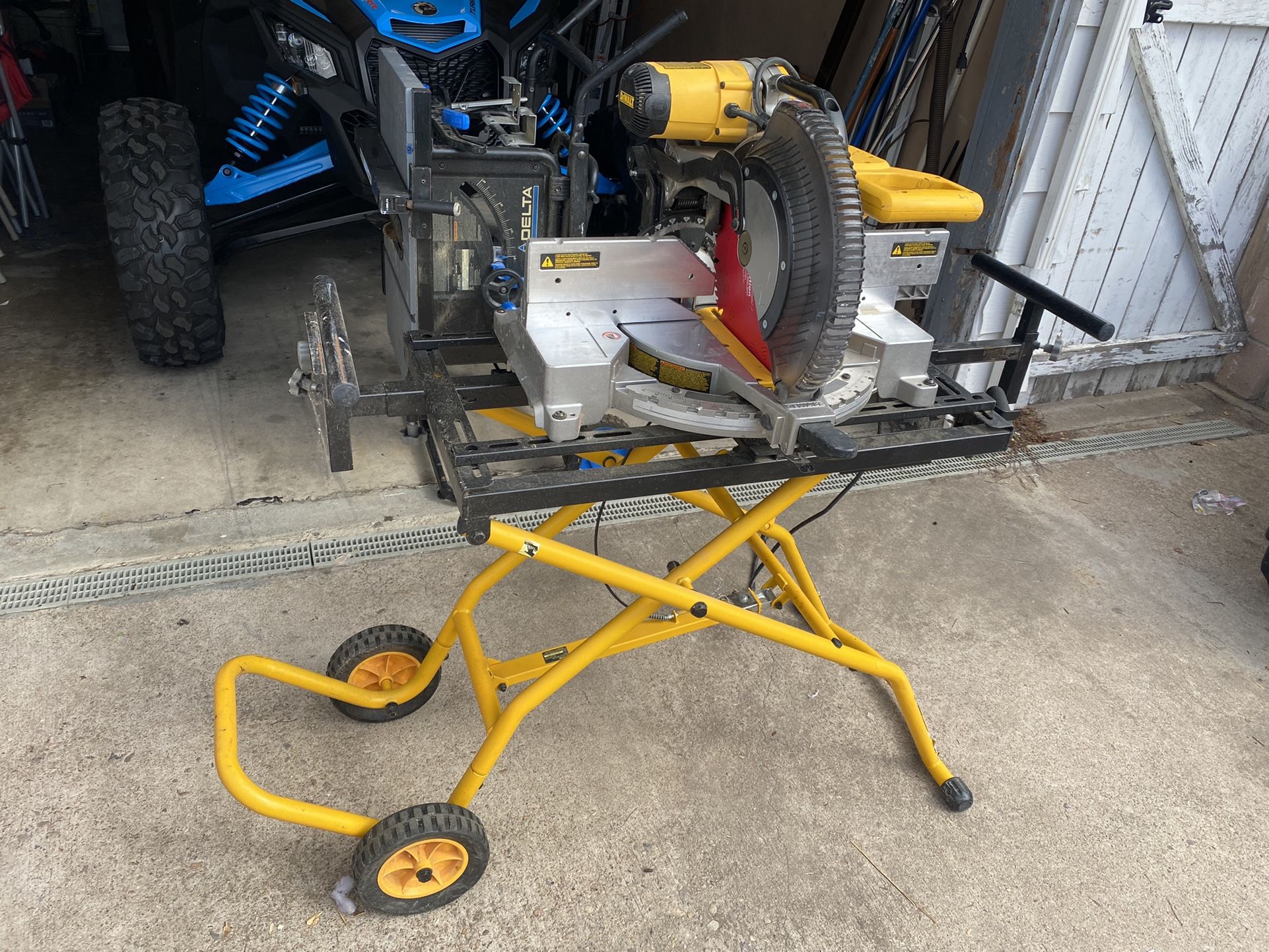 Dewalt Chop Saw With Stand Works Great !