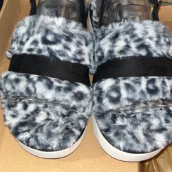 Kookaburra UGG Cheetah Slippers