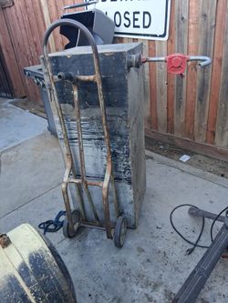 Gas tank