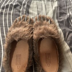 Bravest Studio Bear Claws