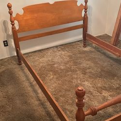 BED FRAME.   (Full size)
