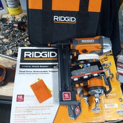 Ridgid 1-1/2 In Finish Staple Gun