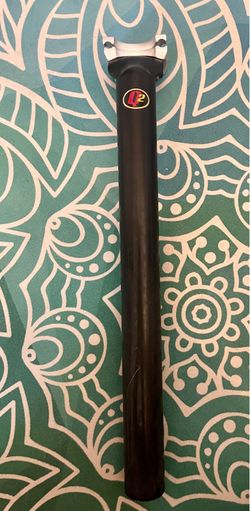 Q2 31.6 x 350mm Aluminum Seatpost w/ Two-Bolt Clamp