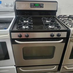 Gas Stove GE Width 30 Inches 