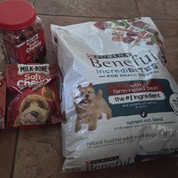 Dog Food Beneful Incedibites 14lbs And Lots Of Treats