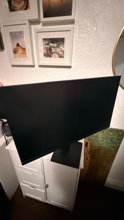 27” MSI monitor (small cracked)
