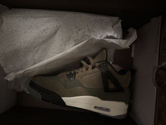 Jordan 4 Olive green size 5.5