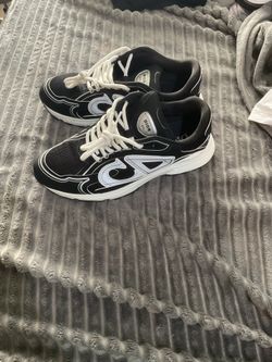 Dior B30