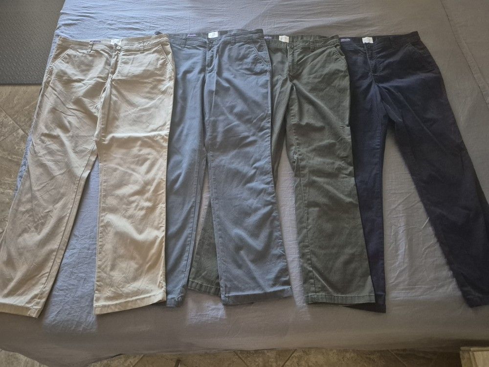 New  4 Corduroy Women's Pants Size 14.
