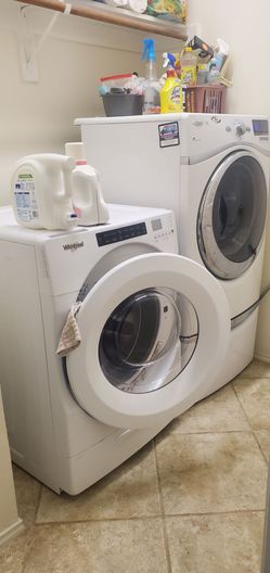 Washer Dryer Pair with pedestal