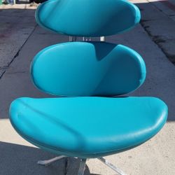 Incredible UNIQUE Captains CHAIR