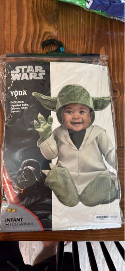 Baby yoda costume