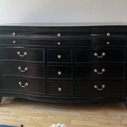 Dresser Drawers $179 39H X 64w