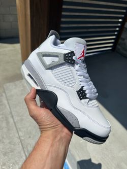 Jordan Retro 4 men size 8. 8.5.  13