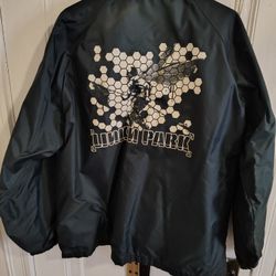 LINCOLN PARK VINTAGE XL WINDBREAKER 