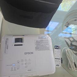 Epson Ex3240 Projector