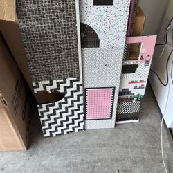 New LOL Surprise OMG House New In Old Box