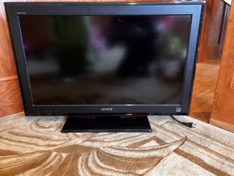 32in Sony Bravia TV