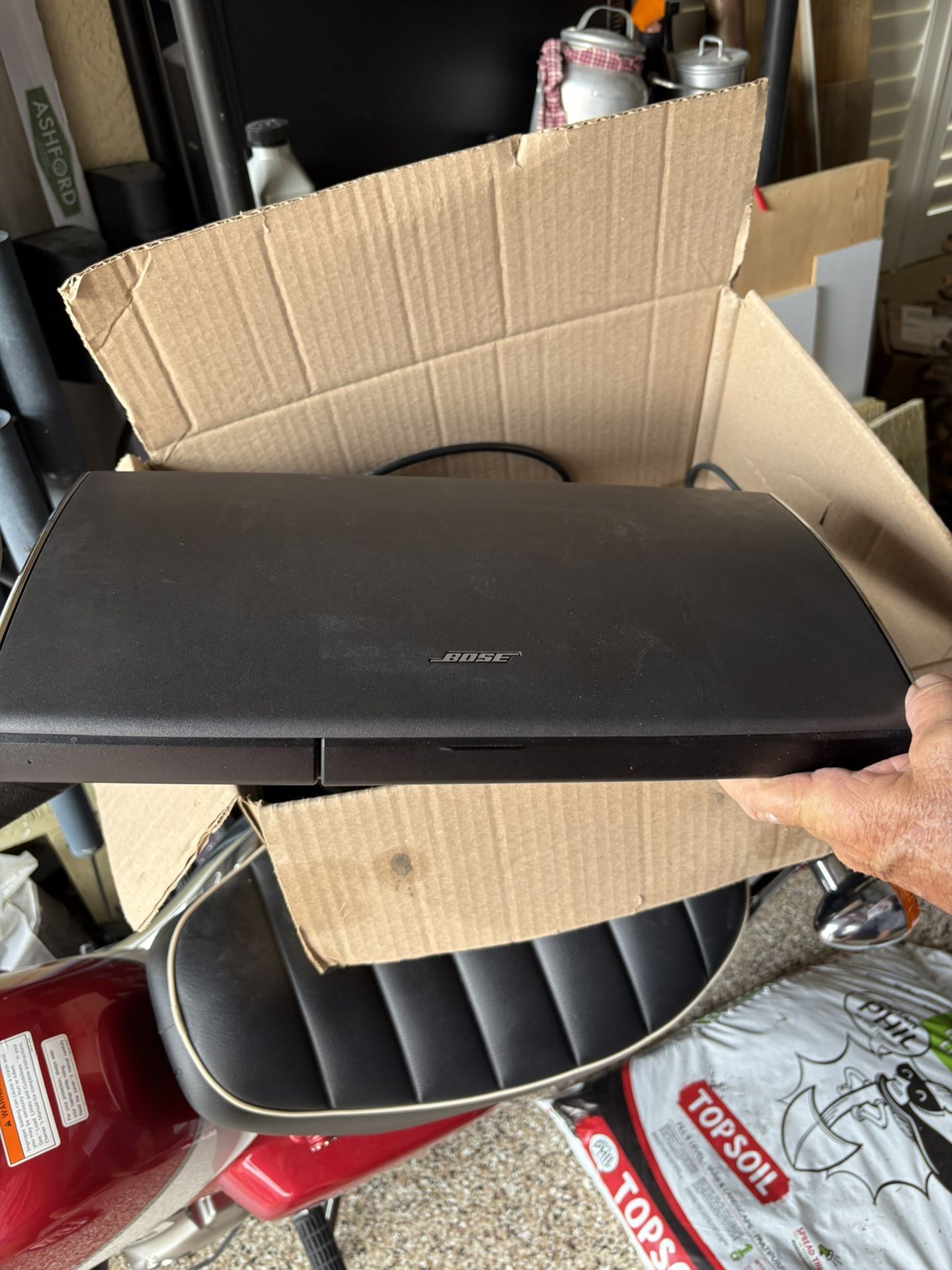 BOSE SURROUND SOUND ENTERTAINMENT SYSTEM of us