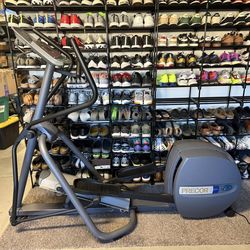 PRECOR USA EFX 5.19 Elliptical