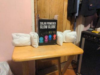 Solar Powered Glow Globe