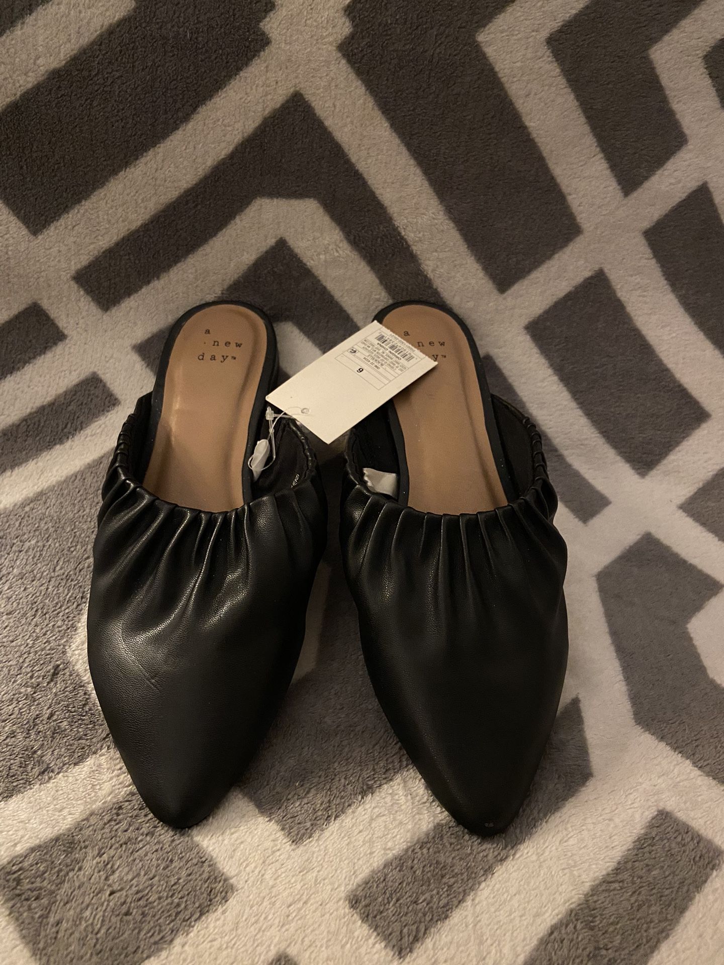 a new day black mules sz 6 new with tags