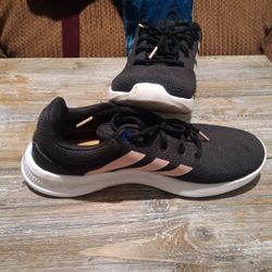 Adidas Tennis Shoes