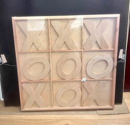 Giant Tic Tac Toe