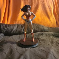Wonder Woman Collectible Statue (#0755/1000)