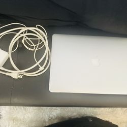 MacBook Pro 15” Retina – Intel Core i7 – Excellent Condition – 