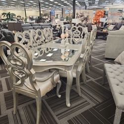 DINING TABLE 9 PCS