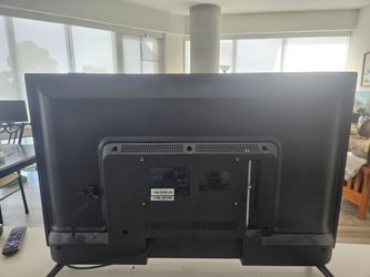 Element  32" roku tv