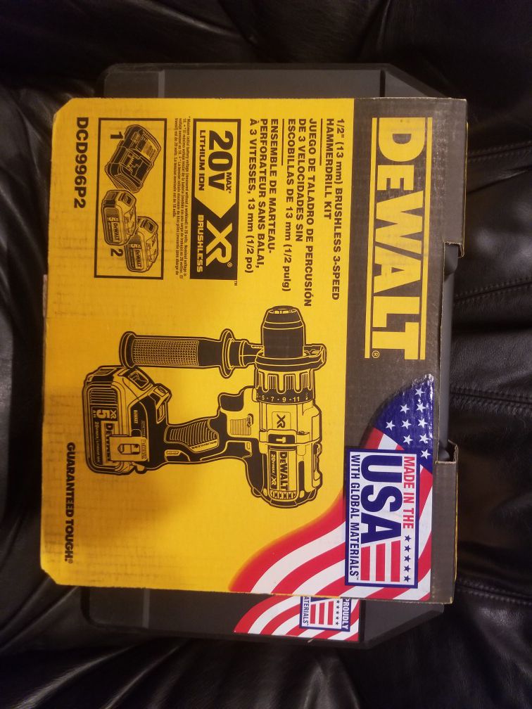 Dewalt 20V Hammer Drill Kit 2x5.0ah Batteries, Charger, Case