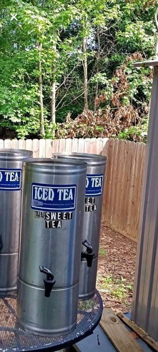 ICE TEA DISPENSERS (2)