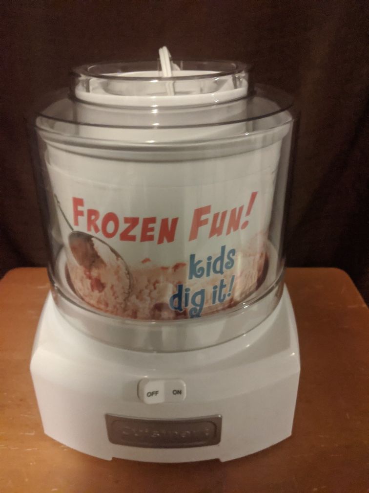 Frozen yogurt, ice cream, sorbet maker.