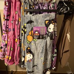 hello kitty halloween blanket