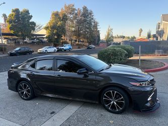 Beautiful Camry for sale