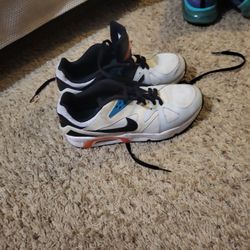 Nike Kids  Size 7y