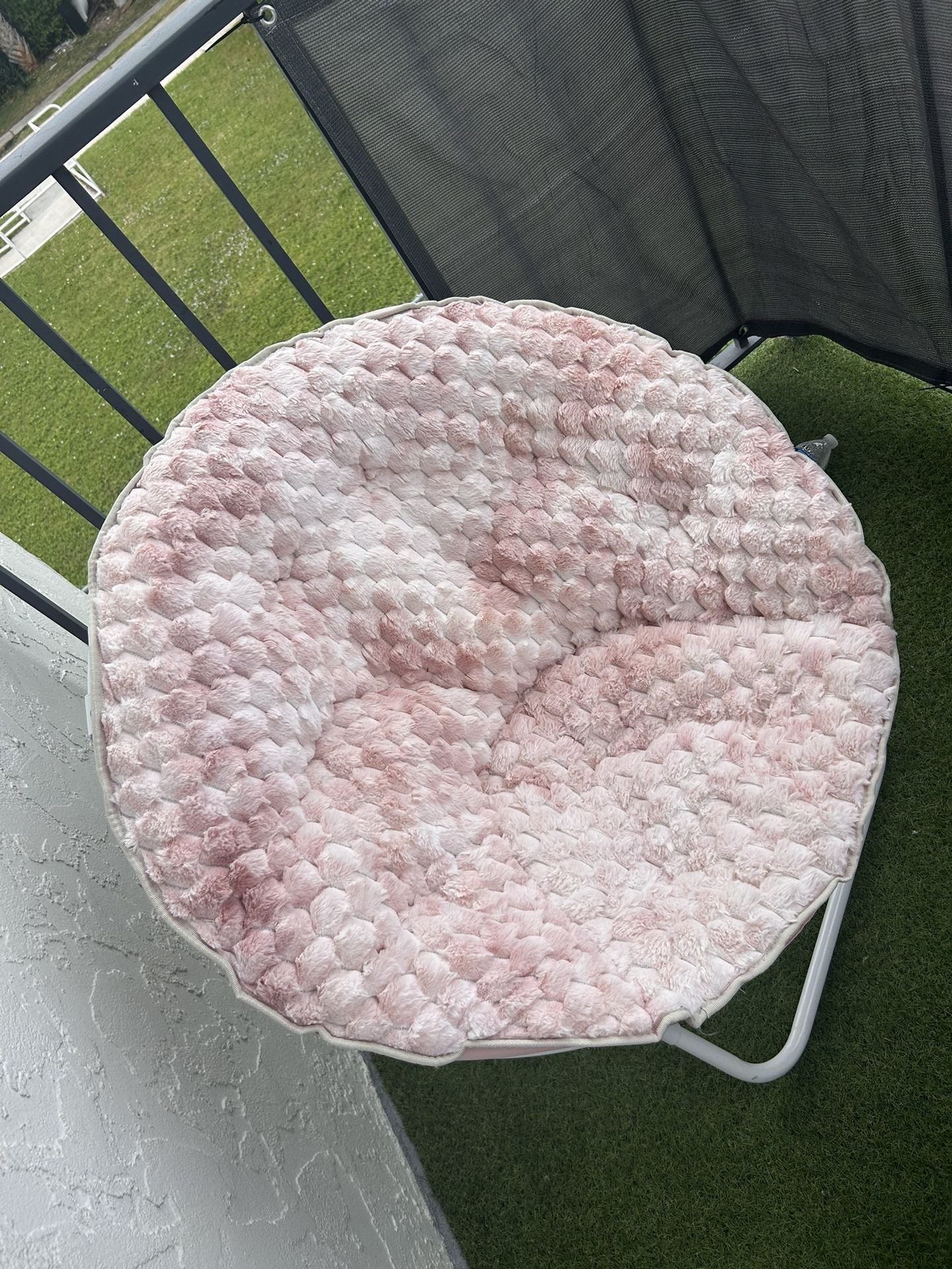 Folding Chair ,Comfy Saucer Chairs