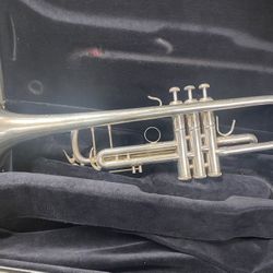 Sonare Trumpet With Case No Mouthpiece 